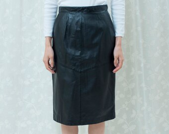 80s black leather pencil skirt small | 26 waist leather midi skirt | minimalist skirt | minimal black leather high waisted wiggle skirt