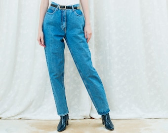 90s high waisted jeans 30 waist medium | medium wash tapered straight leg jeans | 30 x 31 high rise jeans | blue high waist jeans ann taylor