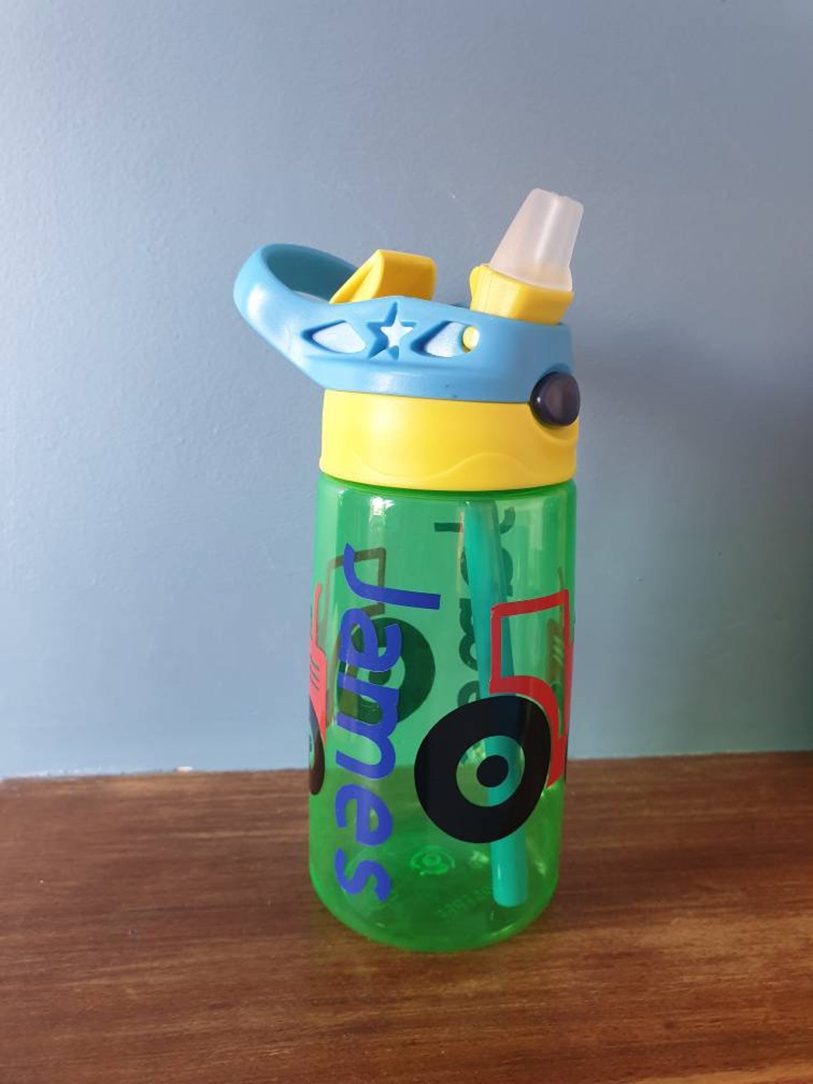 Kids 480ml pop up spout water bottle with handle personalised Etsy