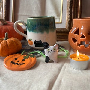 The Halloween mug - black cat and pumpkin mug Bundle Deep green 1