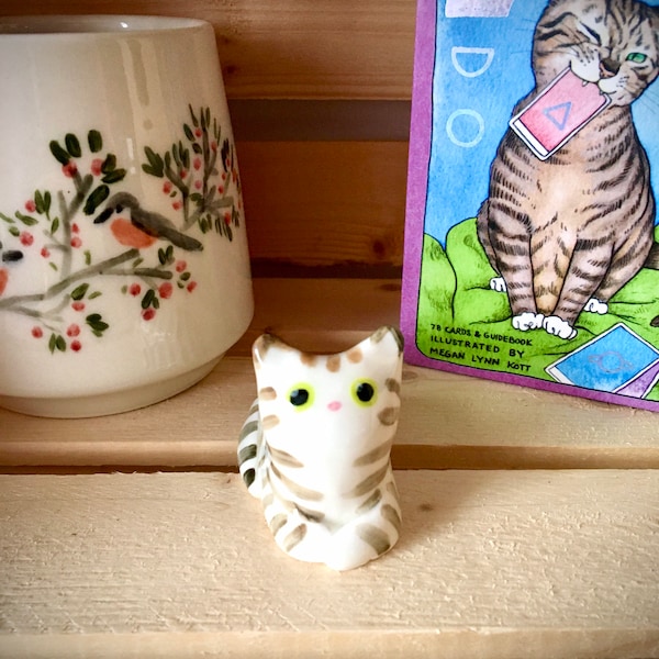 Ceramic Cat figurine - stoneware kitty miniature in dark, beige, orange, white and more - Pet memorial present - Halloween gift