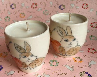 Soy wax candle with bunny and peach - handmade porcelaine cup