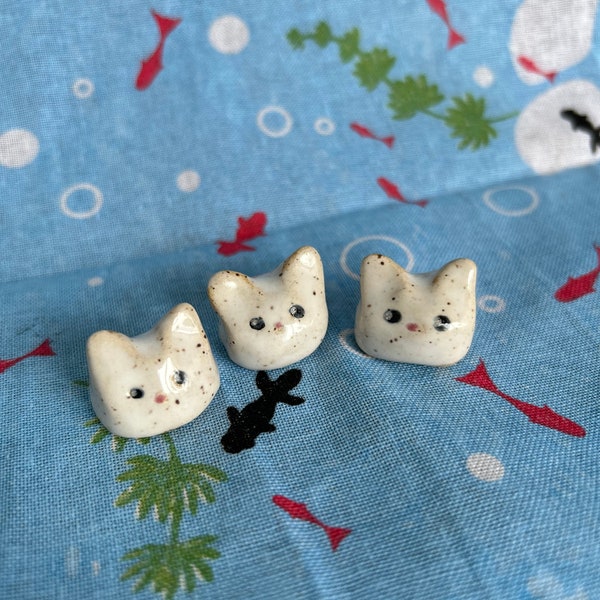 The tiny white cat brush holder - kitty ceramic figurine - miniature