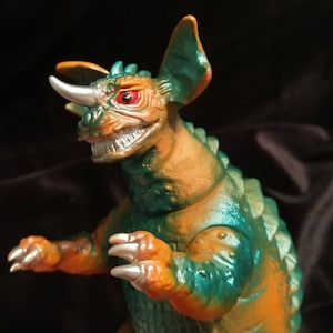 Inofficiell specialbyggd "klassisk" Bandai-film Monster Baragon