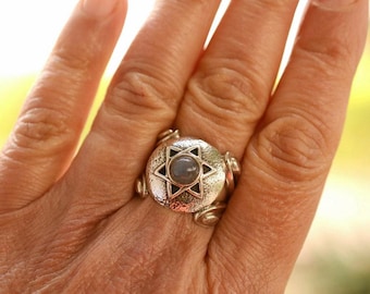 Sterling Silver Star of David Ring: Labradorite Jewish Jewelry