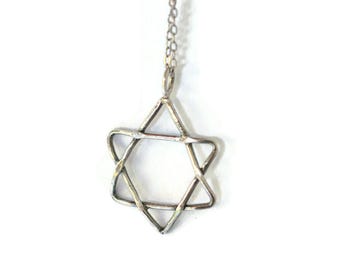Collar Estrella de David de Plata de Ley: Joyería minimalista con colgante judío
