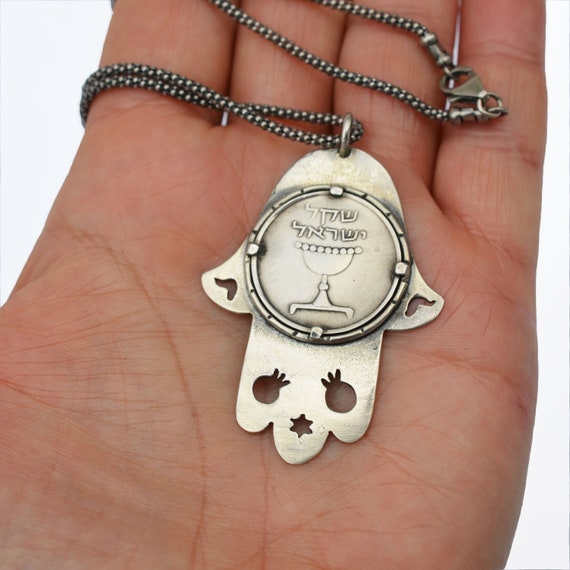 Israeli men's jewelry sale