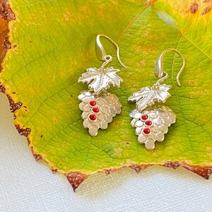 Grape Silver Earring for woman, Grapes And Vine Leaves Jewelry, Earring With Movement,Silver Earring Handmade Jewelry,Bohemian style jewelry