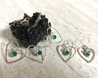 925 Sterling Silver Green Agate Jewelry Set Triple Heart Necklace and Earrings