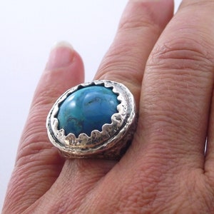 READY TO SHIP Size 7us,  Natural Turquoise Ring, a true Statement ring made of Sterling silver with heart shape Patterns to it&#39;s side