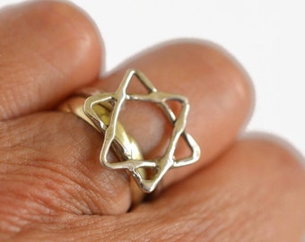 14K Gold Star of David Ring: Handcrafted Israeli Jewelry (Size 6)