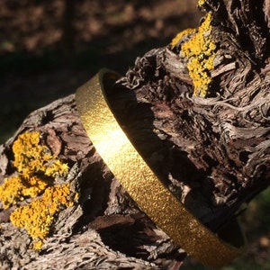 Bracelet 999 Gold hand-made hammered Stardust shimmering massiv