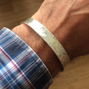 Silver bangle &quot;Round Hammer&quot;, forged bangle cuff solid 999 (bracelet)