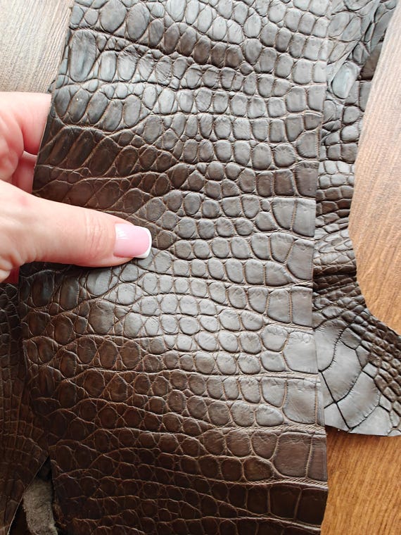 Exotic Leather (non Cites) croc leather, exotic pelle