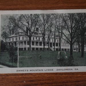 Zimmer es Lodge - Dahlonega, Georgia - The Mountain Inn