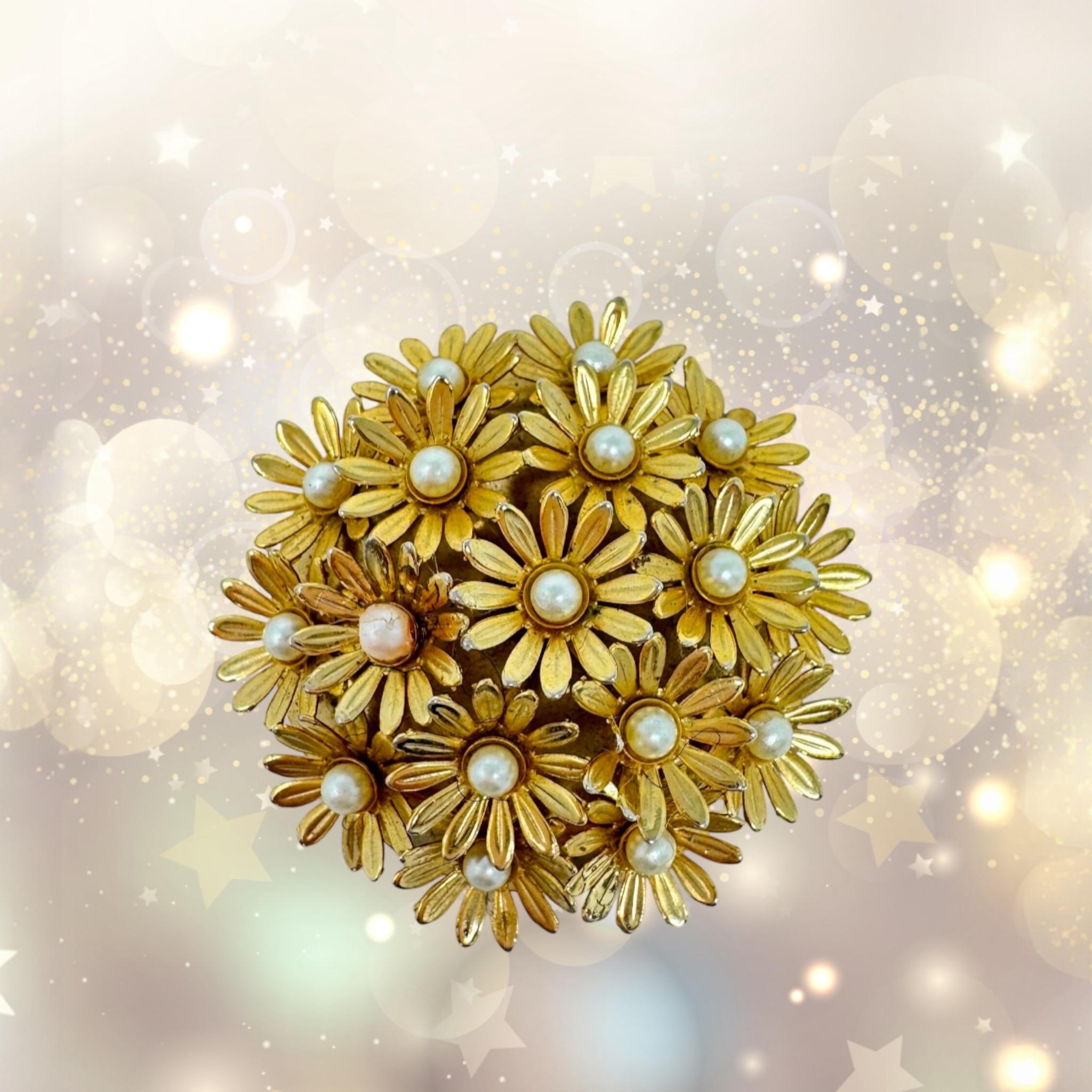 Gold Flower Brooch - Etsy