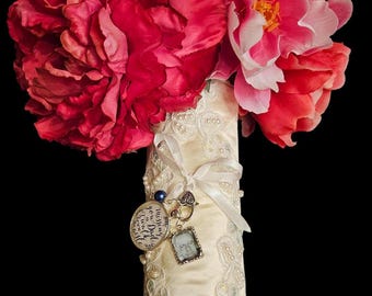 Custom Bouquet Wrap: Wedding Decor
