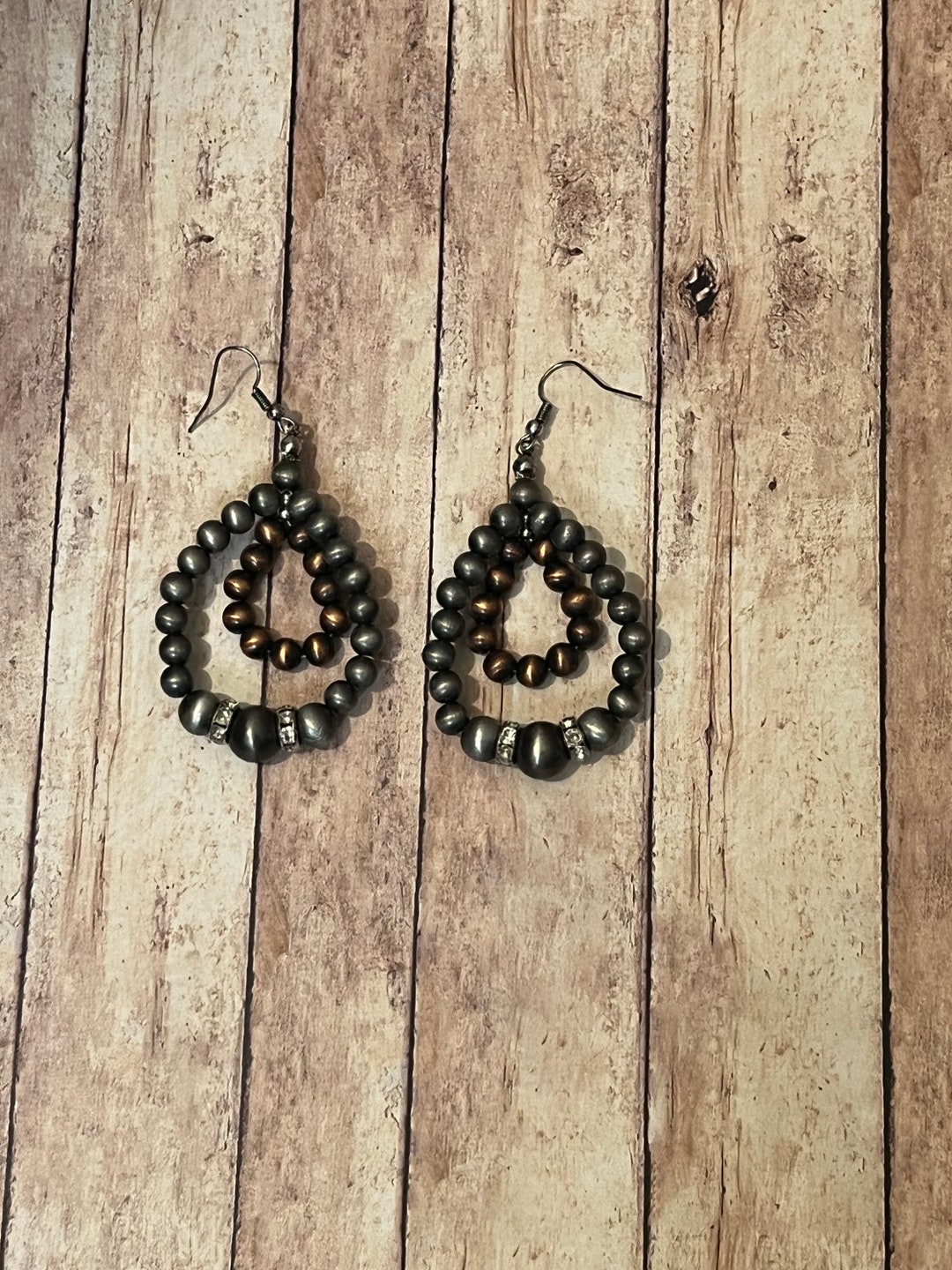 Navajo Pearl Hoop Post main image 1