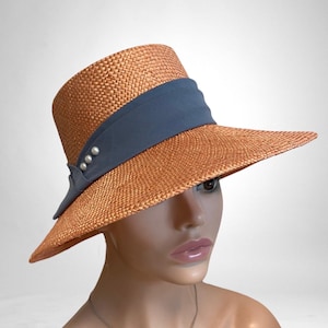 Women&#39;s straw hat sun hat