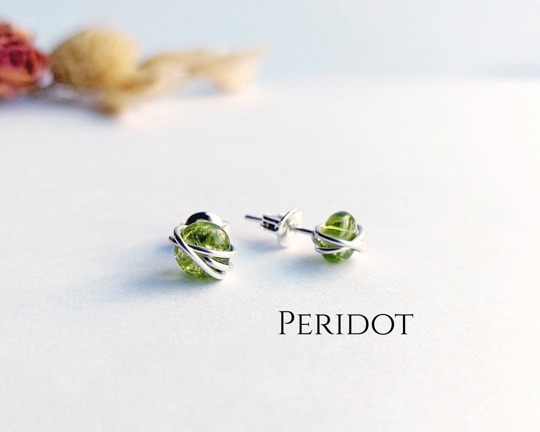 Sterling Silver 1.40CT Pear Shape Natural Peridot Stud Earrings