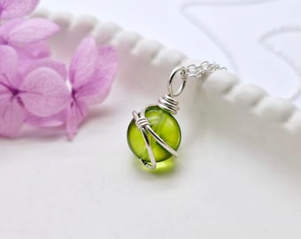 Peridot Necklace Sterling Silver Peridot Quartz Necklace August Birthstone Sphere Peridot Pendant Green Crystal Gift for her