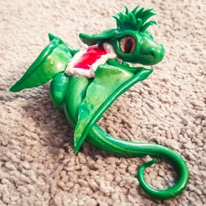 Christmas Holiday Dragon Dreatures