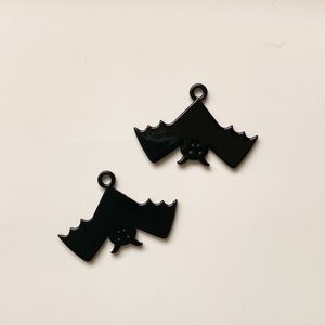 2/6 piece bat earring charms, bat charms for jewelry making, cute earring charms, halloween earring charms, black bat halloween charms
