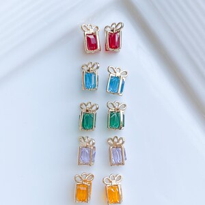 Present gold connector charms for bracelet making, gold charms for jewelry making, glass charms for bracelets, Pave Charms