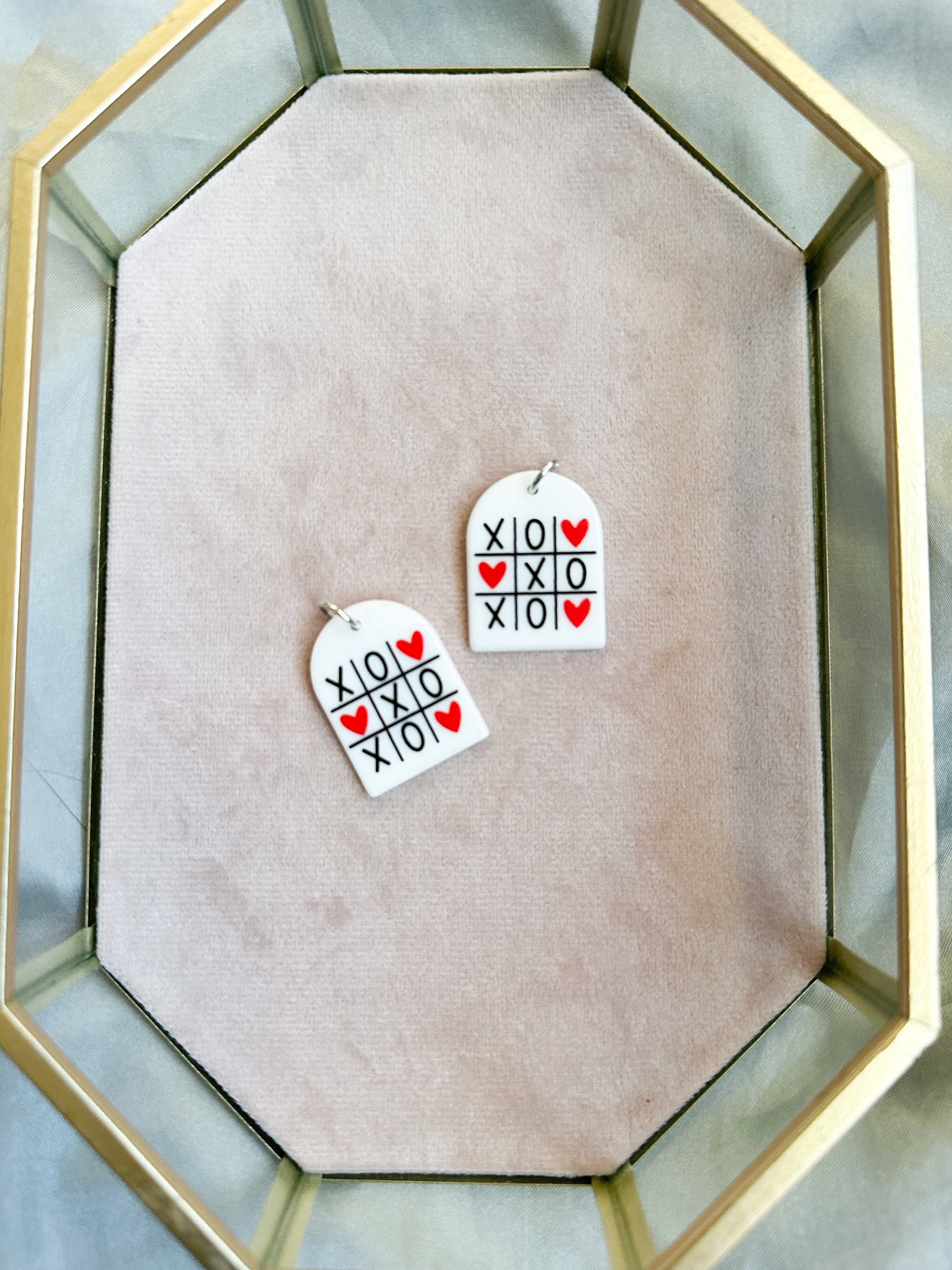 Valentine Tic Tac Toe Board Charm, Valentines Charms, Valentines Charms for Jewelry Making, Acrylic Charms