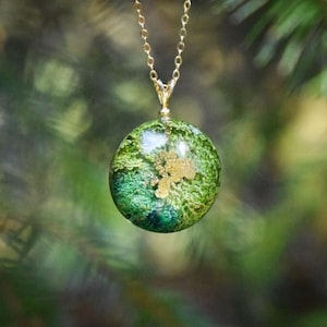 Green & Gold Petri Dish| Resin Pendant Necklace With Sterling Silver Trace Chain