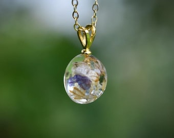 Flower Petal Pendant | Clear Resin Pendant Necklace With Real Flower Petals And Gold-Plated Sterling Silver Chain