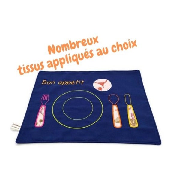 Set de Table d'apprentissage avec Prénom Brodé