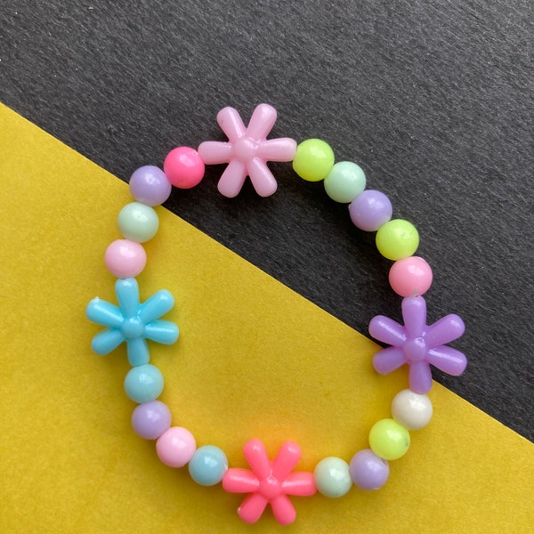 Pastel bead bracelet - fun beaded bracelet flower bracelet, friendship bracelet, romantic gifts for girlfriend, teenage girl jewelry