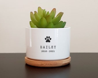 Pet Memorial Planter Pot for Succulents, Cacti, Personalized Gift for Pet Loss, Sympathy, Condolences, Memorial Gift for Dog, Cat