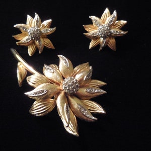 KRAMER New York Signed Designer Brooch and Earrings Set Gold Color Pave Clear Rhinestones Vintage 1960s