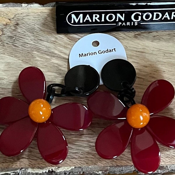 MARION GODART Paris Boucle D'Oreilles Fleur Rouge Foncé Grote Artistieke Donkerrode Hars Bloem Clip-on Oorbellen Franse Designer Sieraden