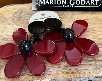 MARION GODART Paris Boucle D'Oreilles Fleur Rouge Foncé Large Artistic Dark Red Resin Flower Clip-on Earrings French Designer Jewelry