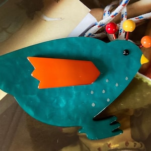 Marie-Christine PAVONE Broche Poule Turquoise Handmade Marbled Sea-Blue and Orange Galalith Fowl Brooch French Design Costume Jewelry
