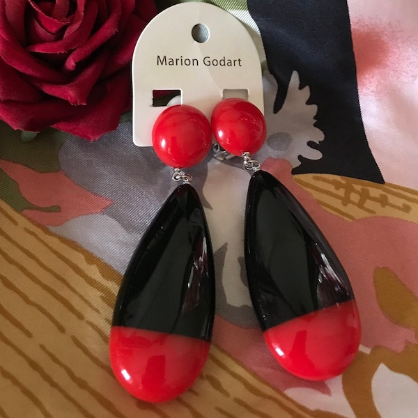 MARION GODART Paris Boucles D'Oreilles Goutte Duo Résine Noir Rouge Dangling Black and Red Clip-on Drop Earrings French Designer Jewelry