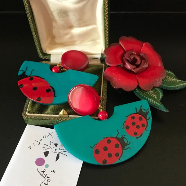 Marie-Christine PAVONE Boucles D'Oreilles Coccinelles Turquoise Galalith Handpainted Red Ladybug Clip-on Earrings French Designer Jewelry