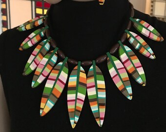 MARION GODART Paris Collier Magnifique Résine Feuilles Bigarré Joyeux Cheerful Multicolor Leaf Necklace French Designer Costume Jewelry