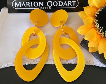 MARION GODART Paris Boucles D'Oreilles Double Anneaux Résine Jaune Radiating Yellow Clip-on Hoop Earrings French Costume Jewelry