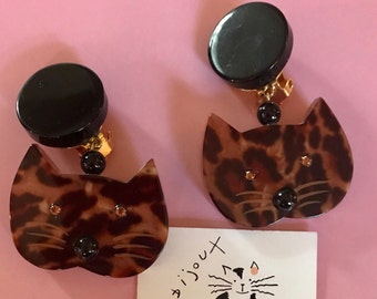 Marie-Christine PAVONE Paris Boucles D'Oreilles Tête Chat Leopard Handmade Galalith Cat Head Clip-on Earrings French Designer Jewelry