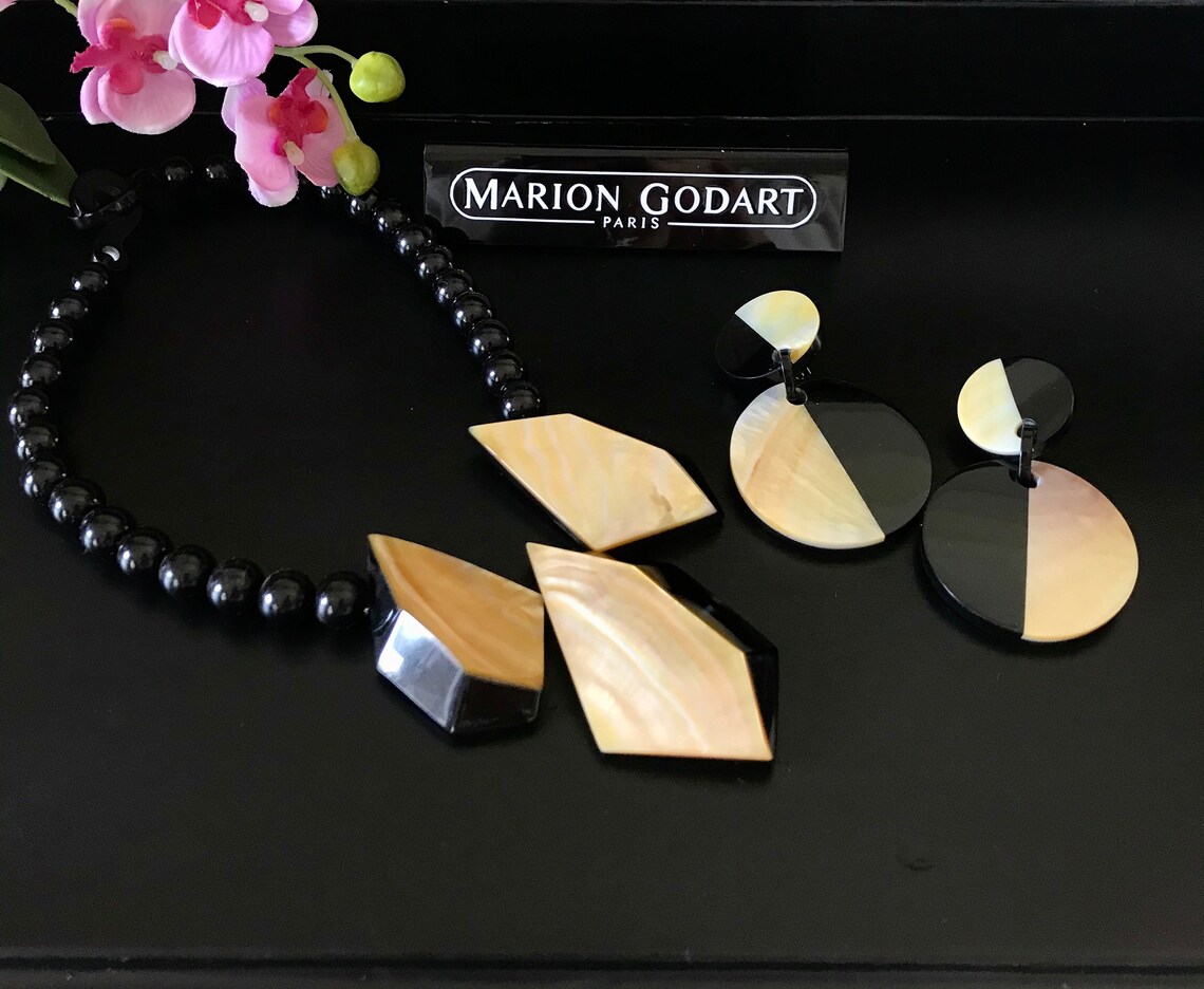 MARION GODART Paris Collier Pendantifs Angulaire Nacre Or | Etsy