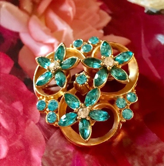 Broche Vintage En Métal - Jolie Petite Pièce D'Occasion