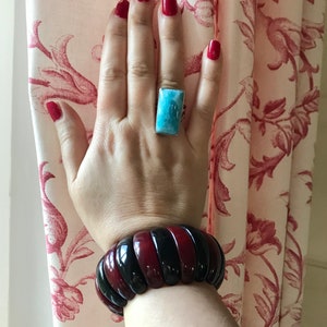MARION GODART Paris Bracelet Élastiqué Tranches Résine Rouge Noir et Noir Black and Dark Red Slice Bracelet French Design Costume Jewelry image 7