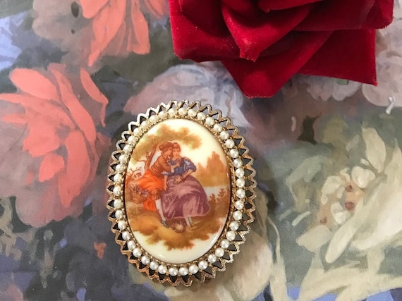Fragonard Brooch Porcelain Courting Couple Brooch Pendant Pearl