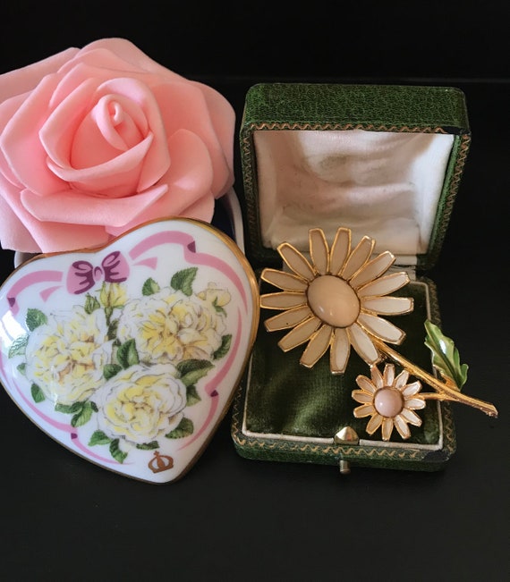 Albert WEISS Signed Beautiful Daisy Enamel Flower… - image 2
