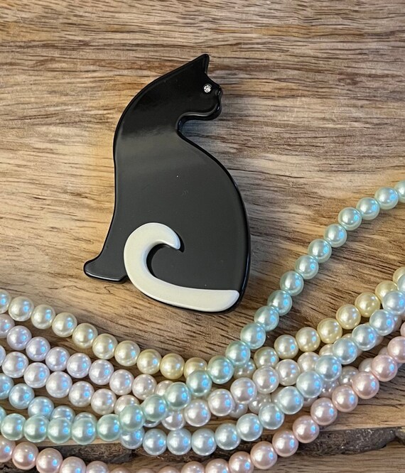 Broche pins chat noir & blanc Ying Yang mystique doré émail noir 30mm, – Gingerlily Perles