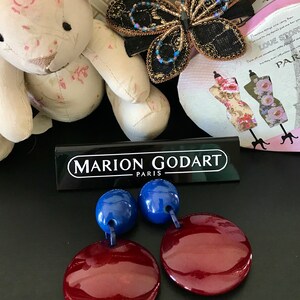 MARION GODART Paris Boucles D'Oreilles Disque Rouge Foncé Dark Red Art Glass Resin Clip-on Earrings French Design Costume Jewelry image 7